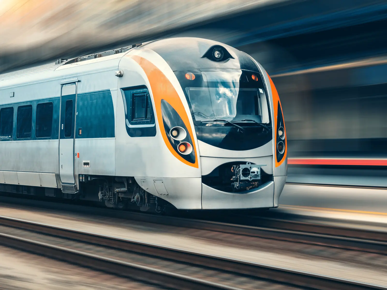 High-speed train with fire-safe composite parts